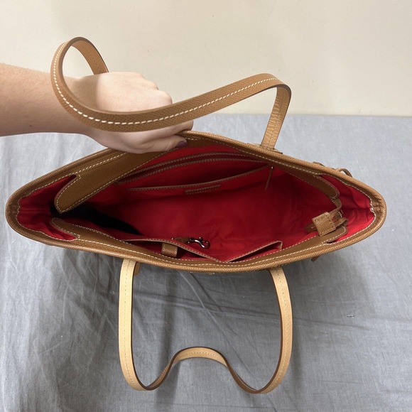 Dooney & Bourke Dark Tan Pebble Grain Davis Tassel Shopper Large Purse Bag Chrty - Picture 11 of 13